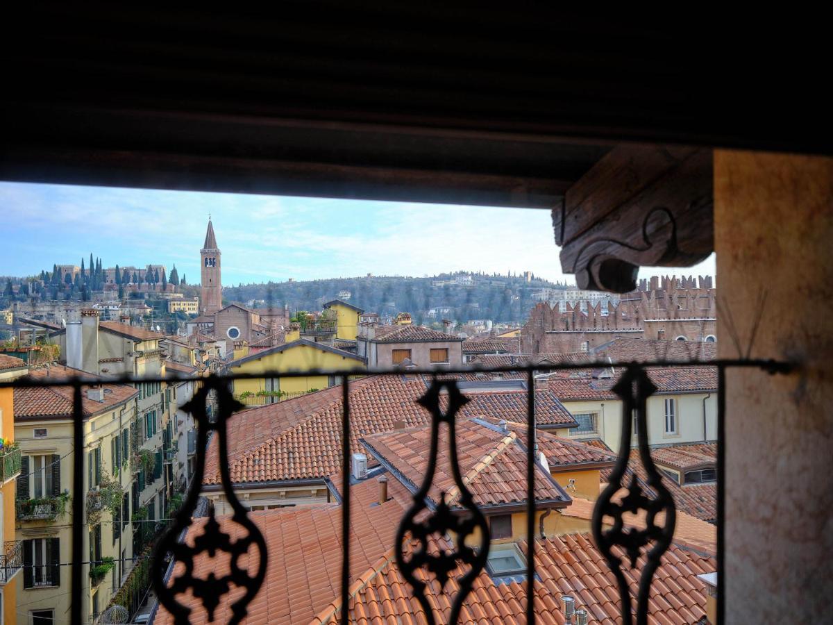 Apartmentsarena - Residenza Degli Scaligeri - Piazza Erbe Verona Esterno foto