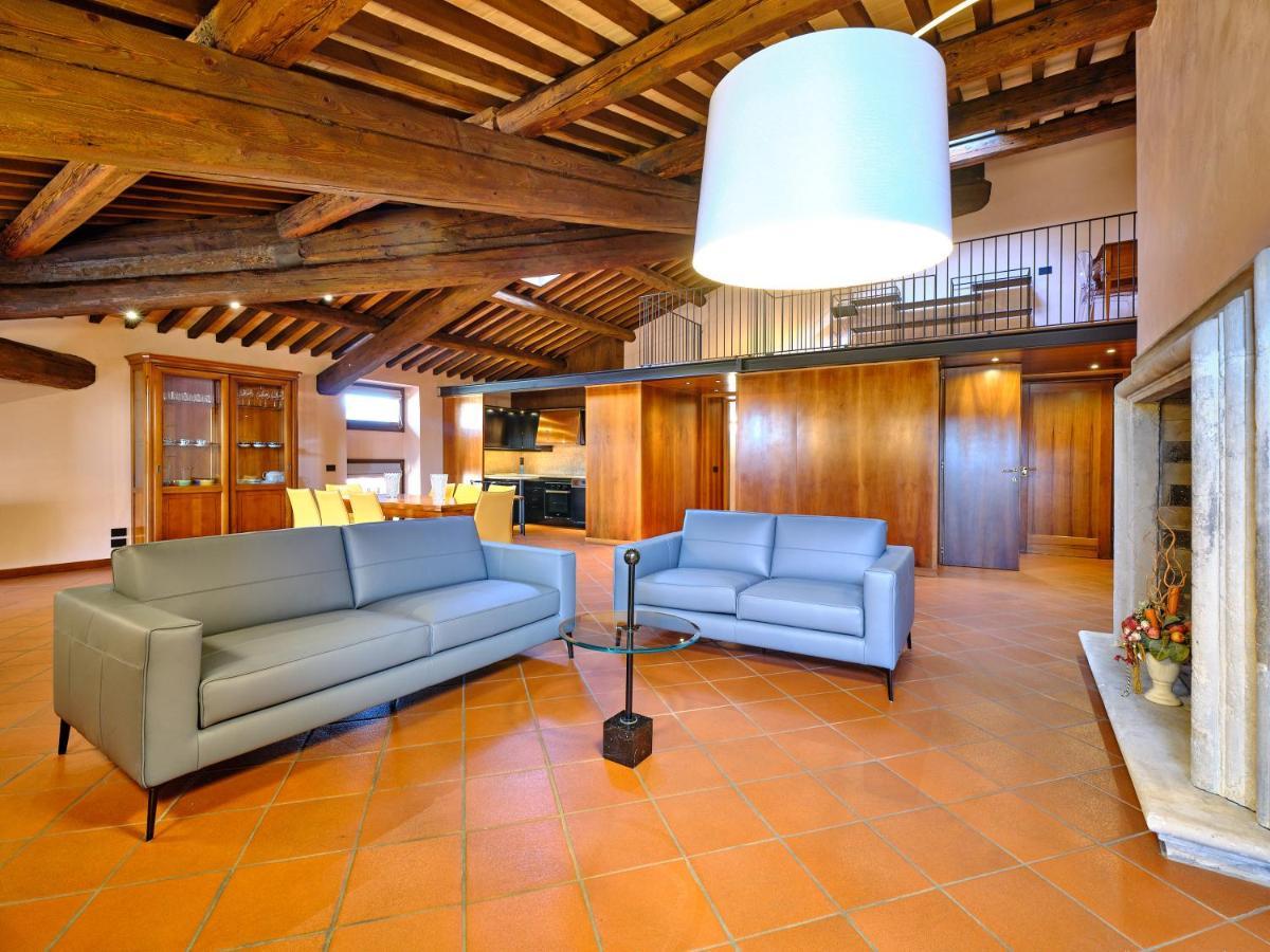 Apartmentsarena - Residenza Degli Scaligeri - Piazza Erbe Verona Esterno foto