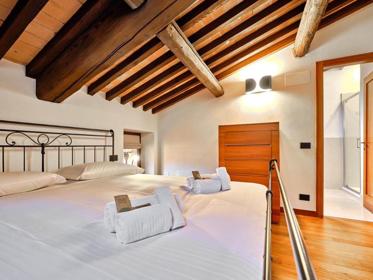 Apartmentsarena - Residenza Degli Scaligeri - Piazza Erbe Verona Esterno foto